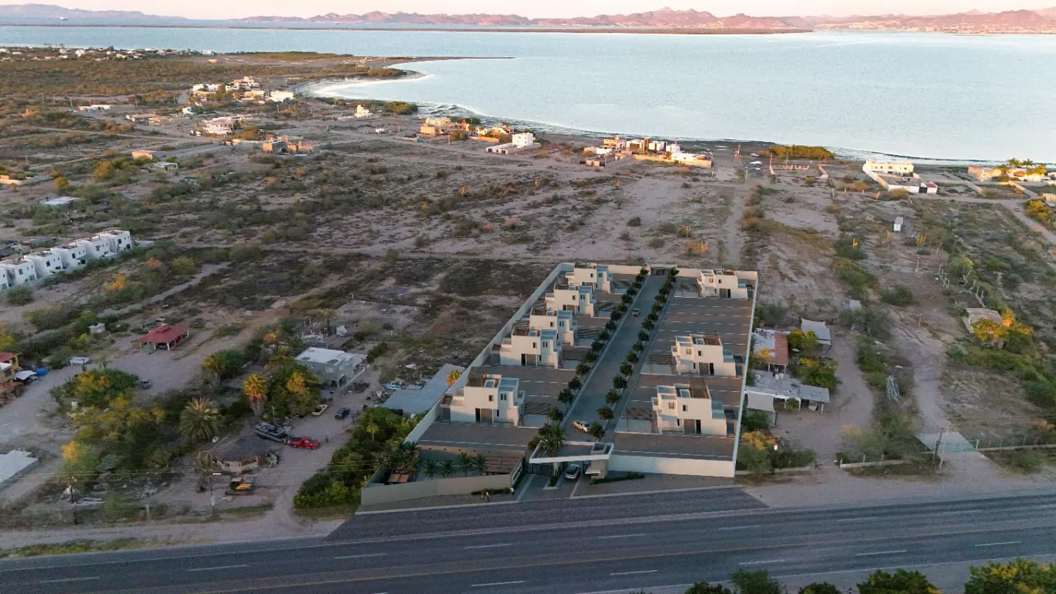 Centenario Desarrollo Seaside Villas, Inmobiliaria FH